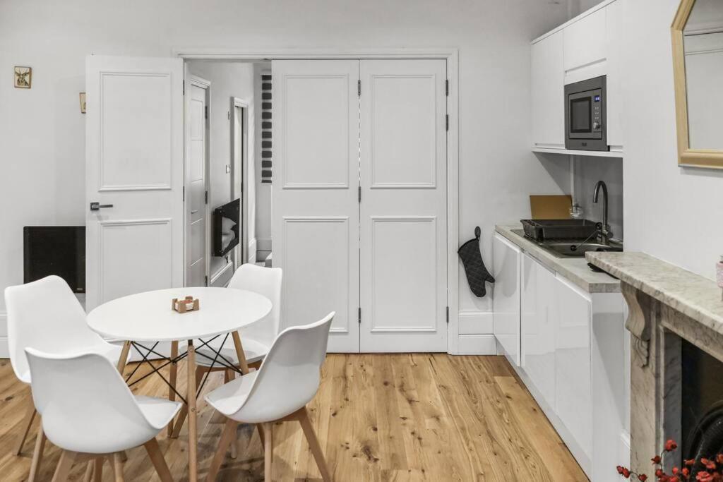 Bright And Spacious 1-Bdr Flat W/ Free Parking Reading Exterior photo